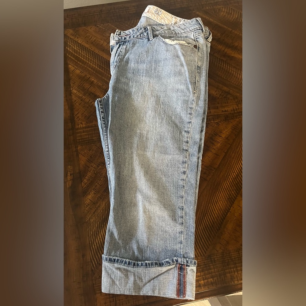 Stylish Denim Capris